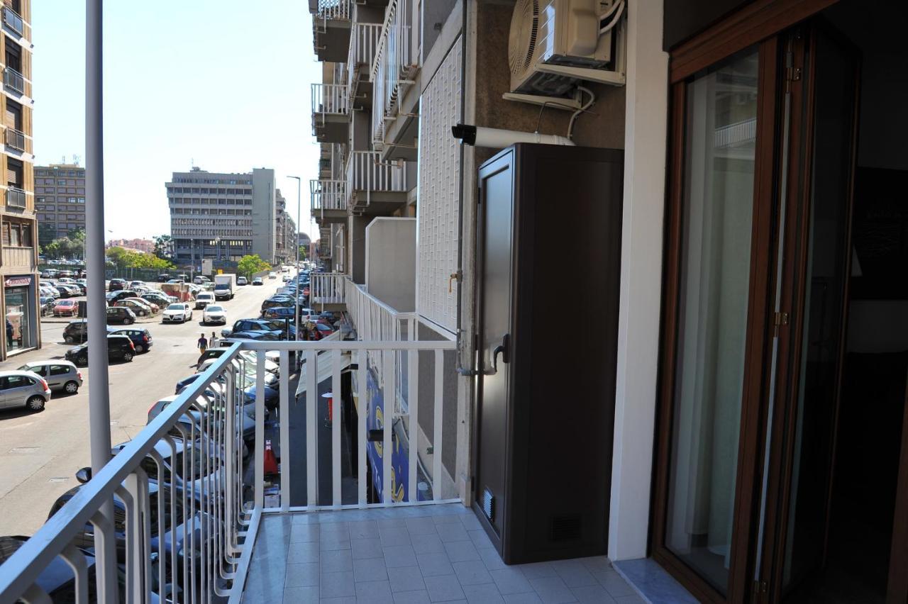Home 22 Appartamento In Centro Storico - Katanya Dış mekan fotoğraf
