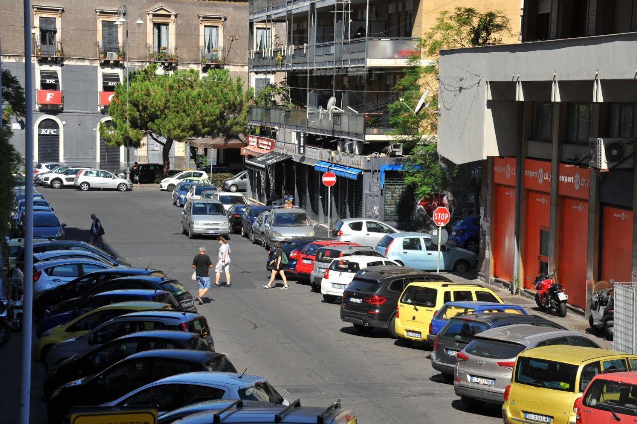 Home 22 Appartamento In Centro Storico - Katanya Dış mekan fotoğraf