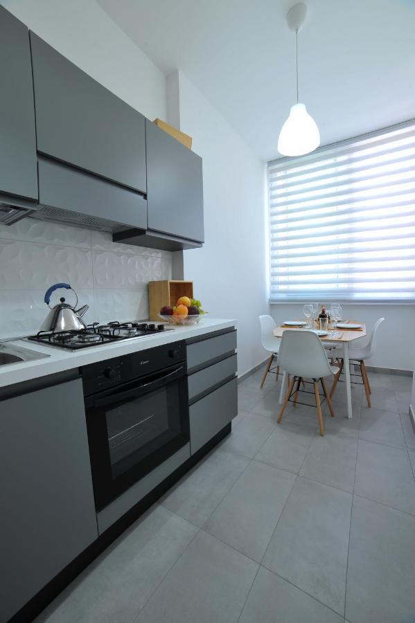 Home 22 Appartamento In Centro Storico - Katanya Dış mekan fotoğraf