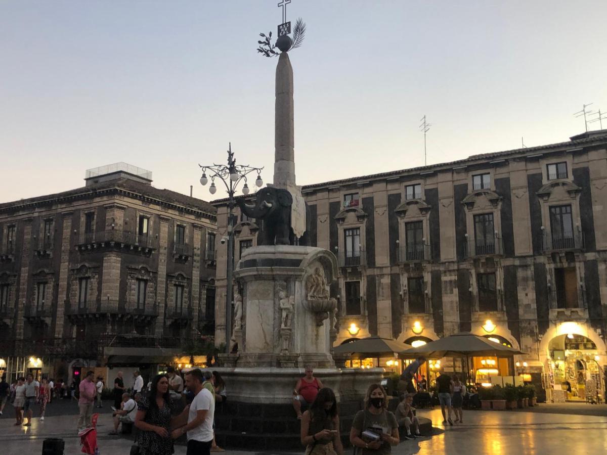 Home 22 Appartamento In Centro Storico - Katanya Dış mekan fotoğraf