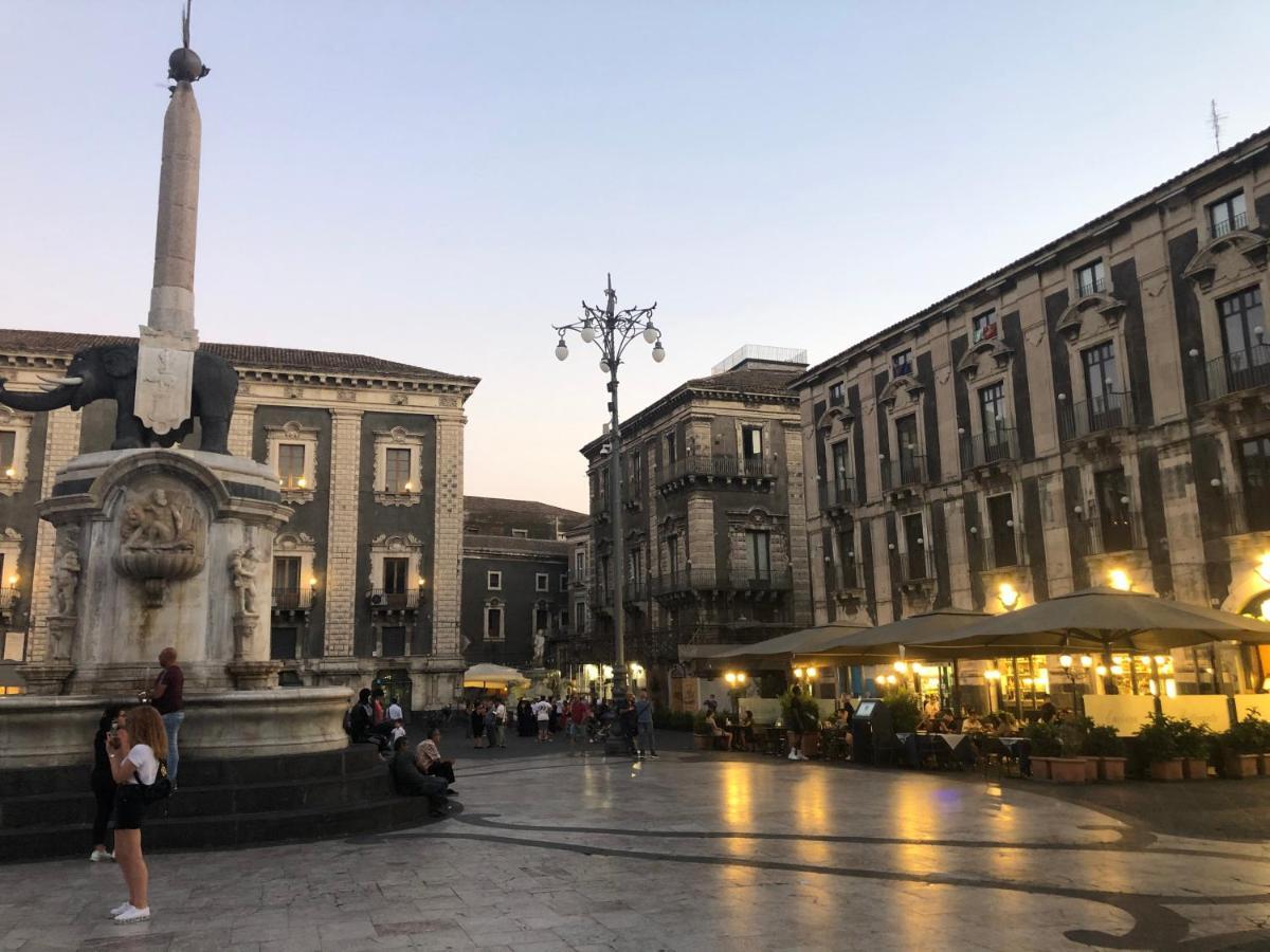 Home 22 Appartamento In Centro Storico - Katanya Dış mekan fotoğraf