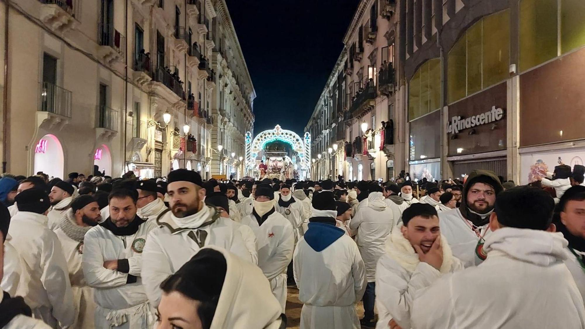 Home 22 Appartamento In Centro Storico - Katanya Dış mekan fotoğraf