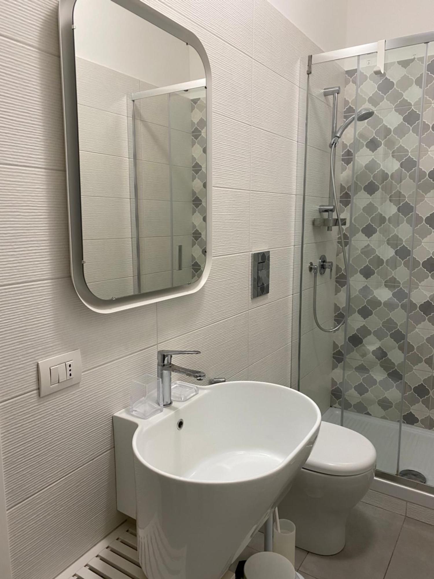 Home 22 Appartamento In Centro Storico - Katanya Dış mekan fotoğraf
